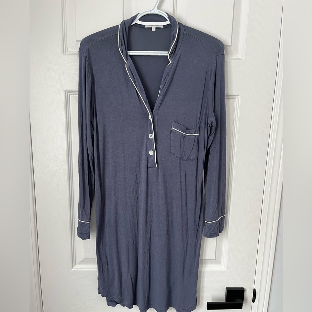 Love & Lore Piped Sleepshirt (Size M)